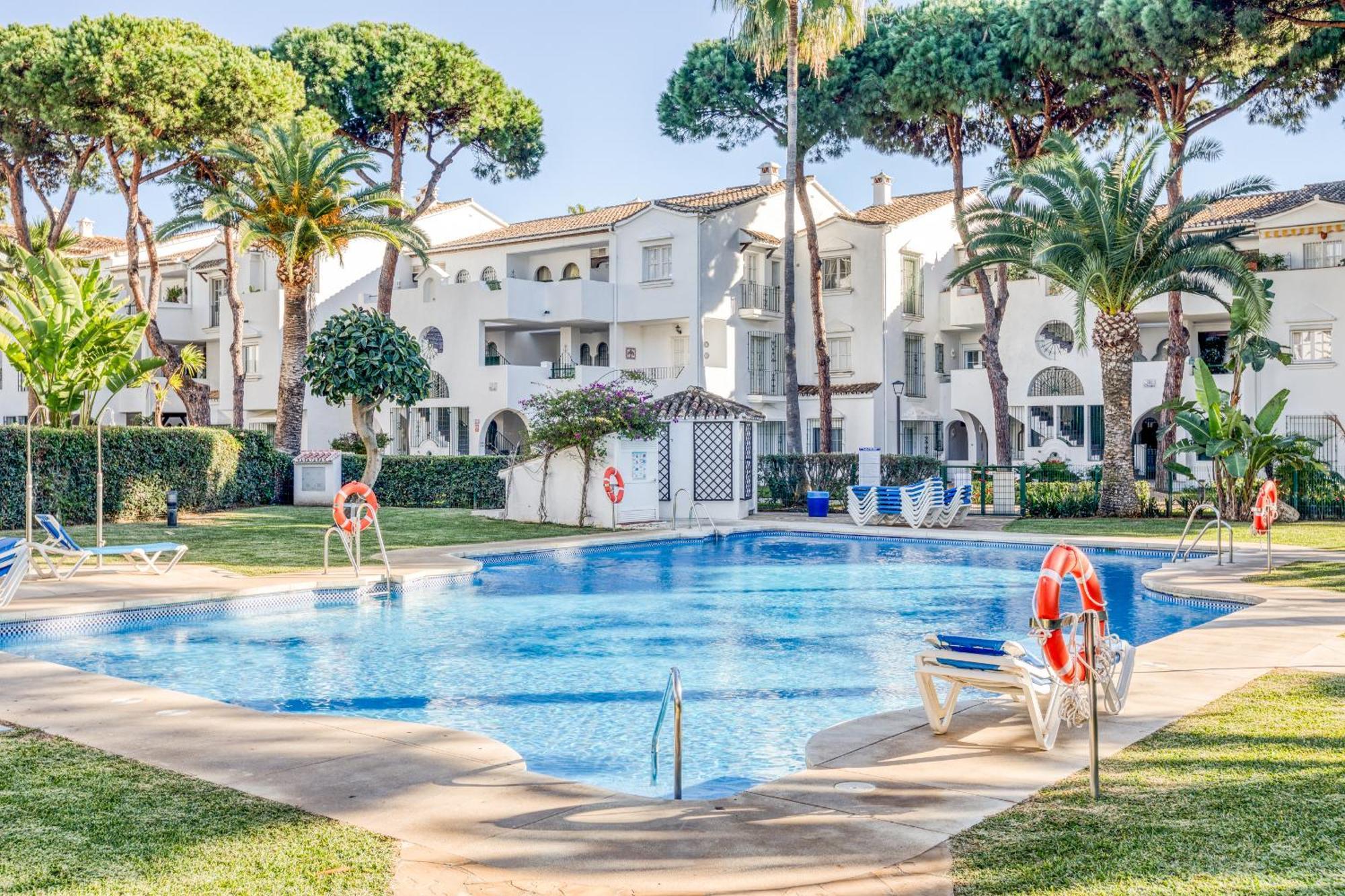 Life El Presidente Penthouse Pool View Apartamento Estepona Exterior foto