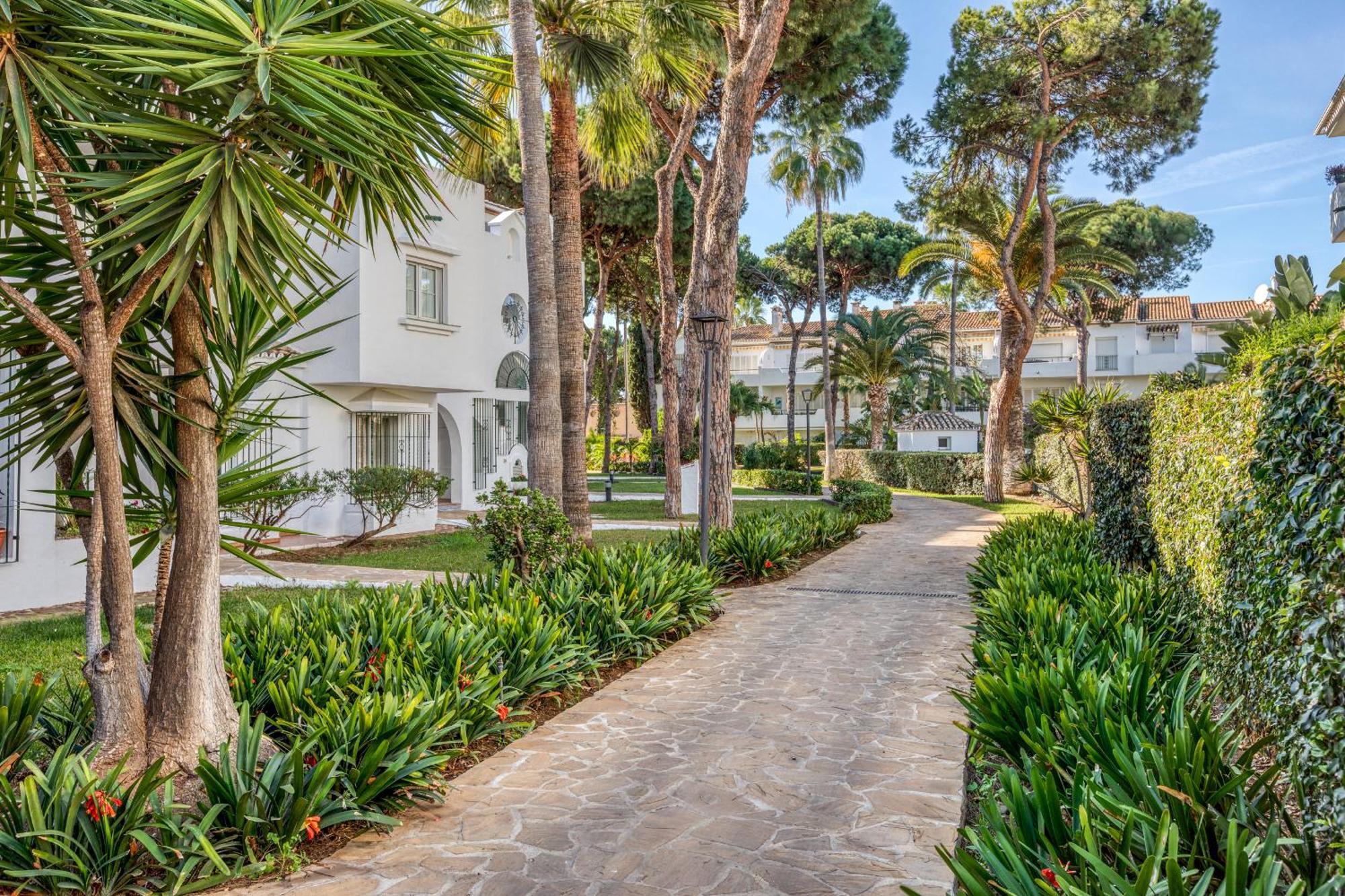 Life El Presidente Penthouse Pool View Apartamento Estepona Exterior foto
